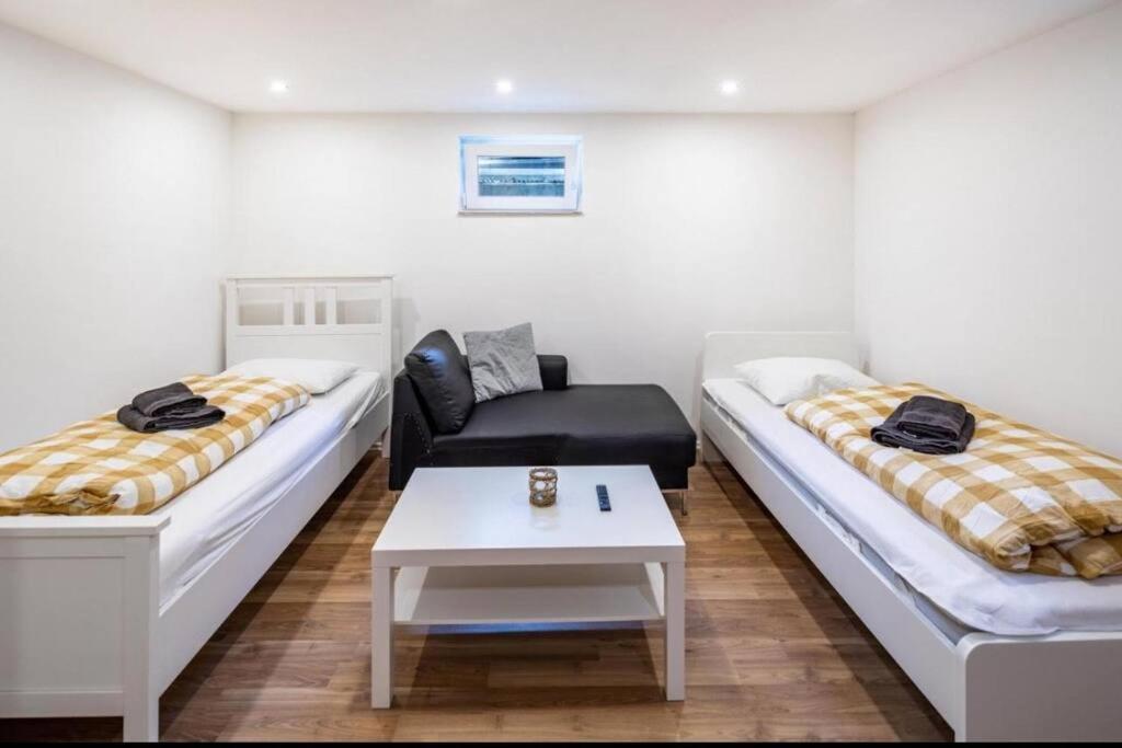 Cityloft Kassel 1 - Zentrale Unterkunft Fuer Gruppen Bis 7 Personen - Parkplatz - Netflix ภายนอก รูปภาพ